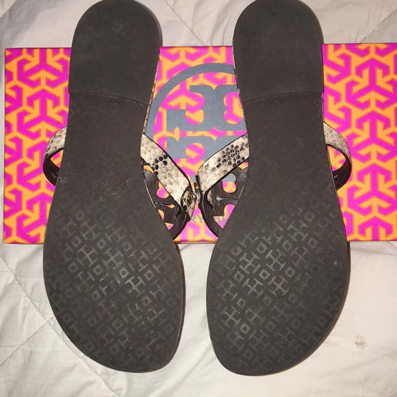 Tory Burch Miller’s - Picture 4 of 4